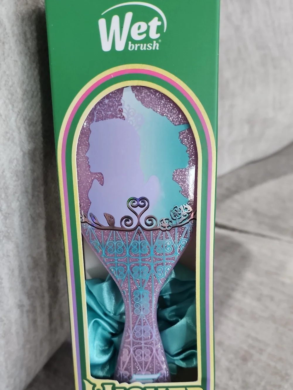 NWT Wet Brush- Wicked True Friendship